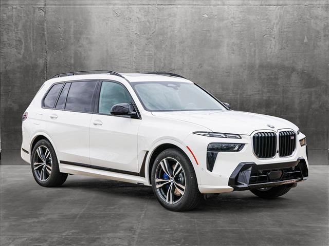 2025 BMW X7 M60i