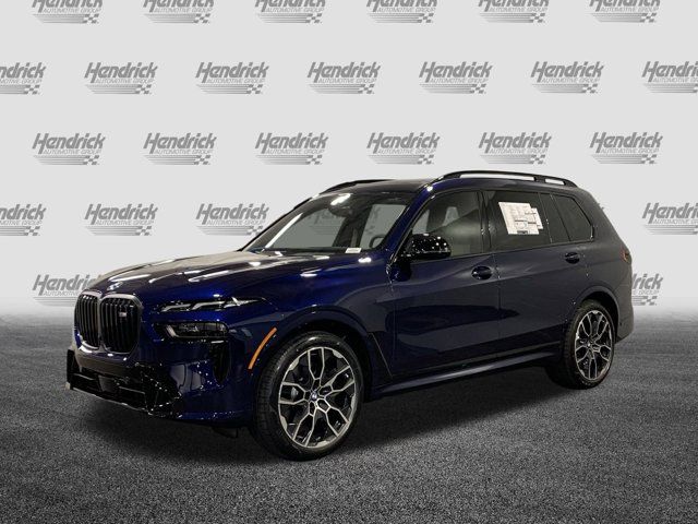 2025 BMW X7 M60i