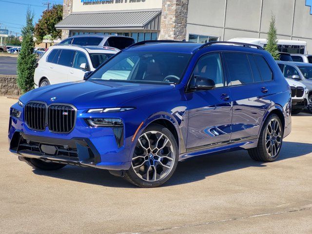 2025 BMW X7 M60i