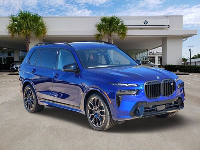 2025 BMW X7 M60i