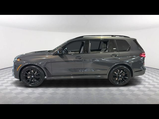 2025 BMW X7 M60i