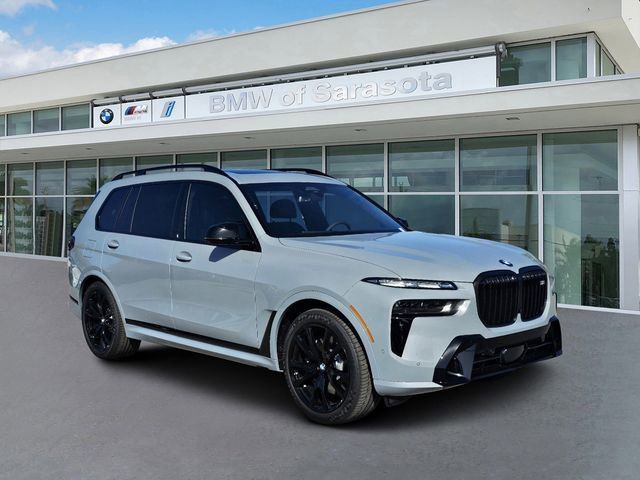 2025 BMW X7 M60i