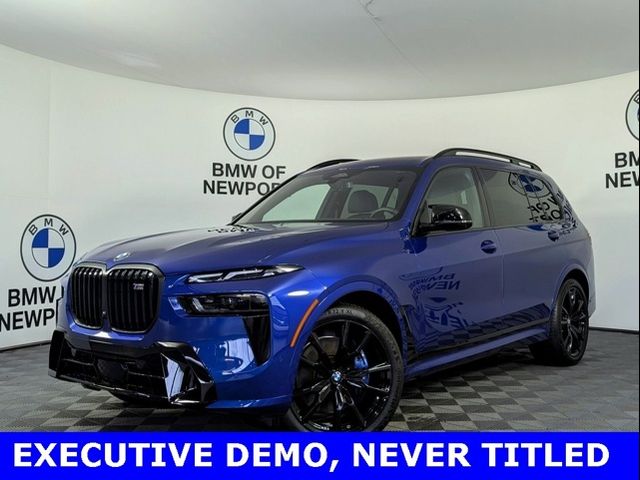 2025 BMW X7 M60i