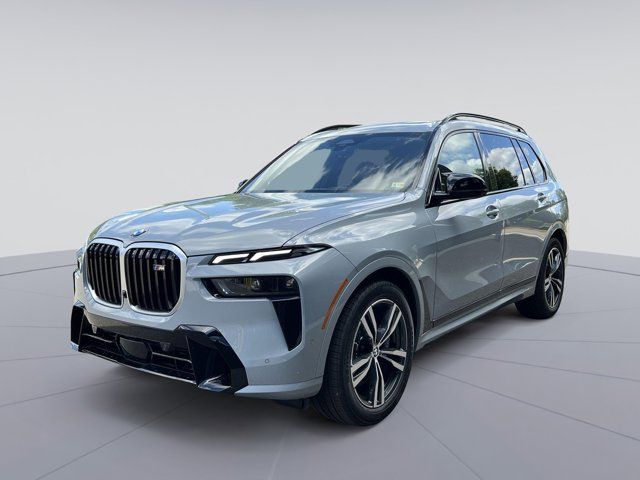 2025 BMW X7 M60i