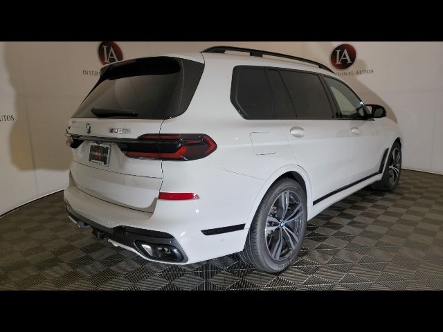 2025 BMW X7 M60i