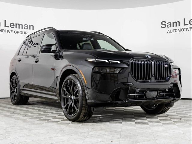 2025 BMW X7 M60i