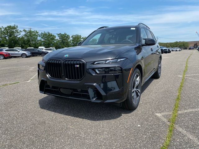 2025 BMW X7 M60i