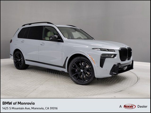 2025 BMW X7 M60i