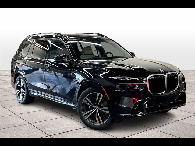 2025 BMW X7 M60i