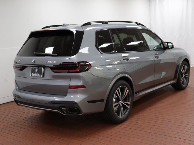 2025 BMW X7 M60i