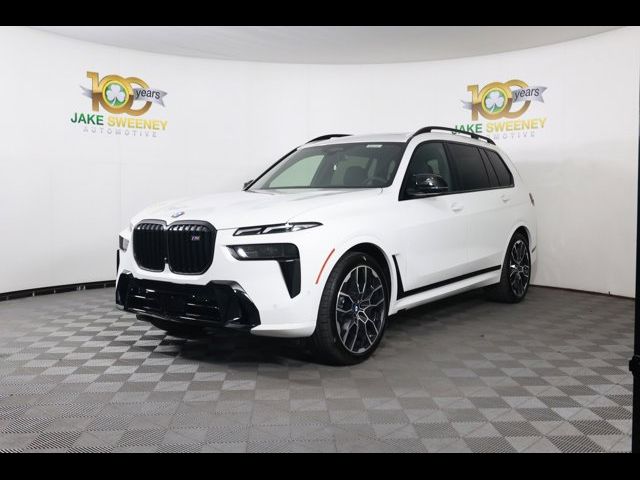 2025 BMW X7 M60i