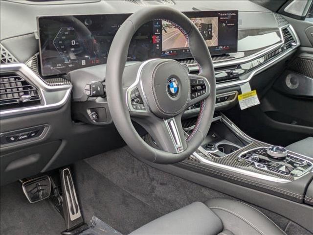 2025 BMW X7 M60i