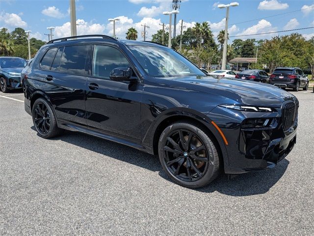 2025 BMW X7 M60i