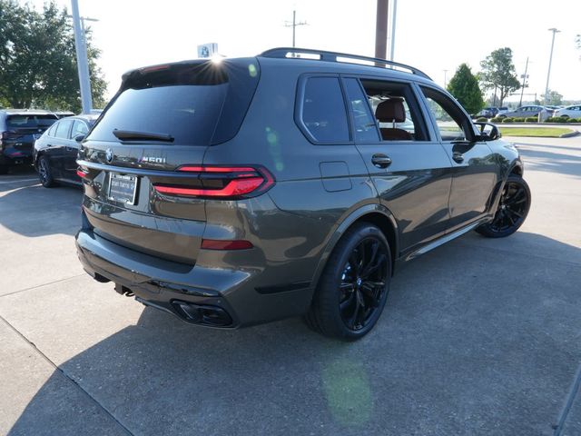 2025 BMW X7 M60i