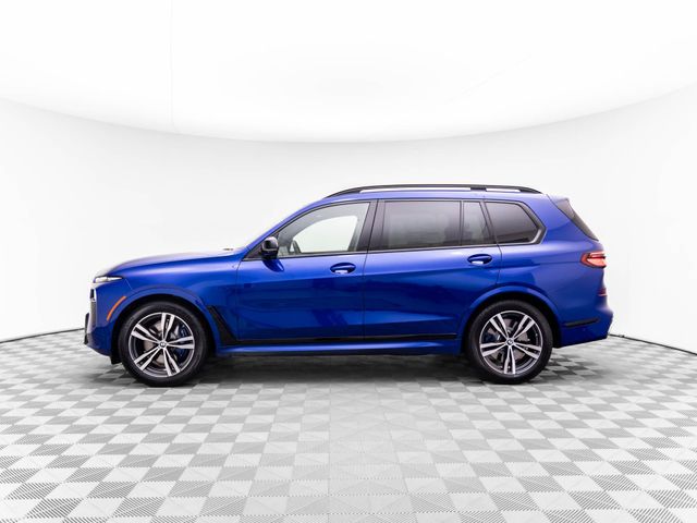 2025 BMW X7 M60i