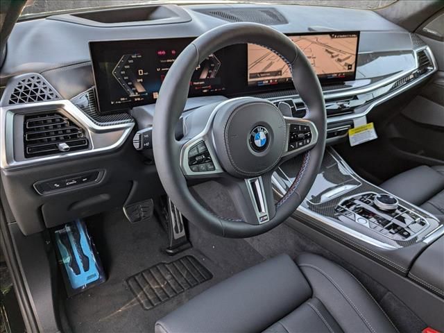 2025 BMW X7 M60i