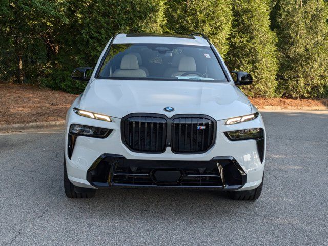 2025 BMW X7 M60i