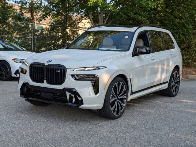 2025 BMW X7 M60i