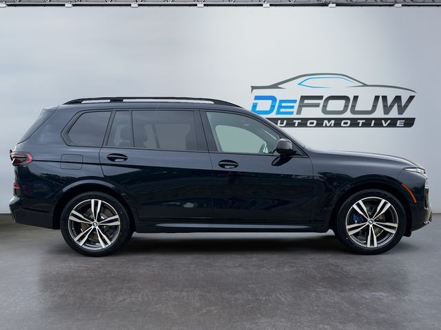 2025 BMW X7 M60i