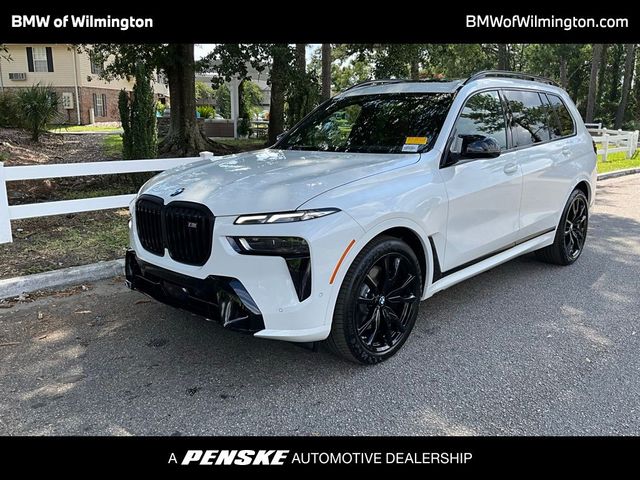 2025 BMW X7 M60i