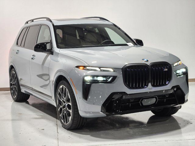 2025 BMW X7 M60i