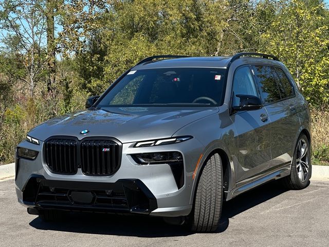 2025 BMW X7 M60i