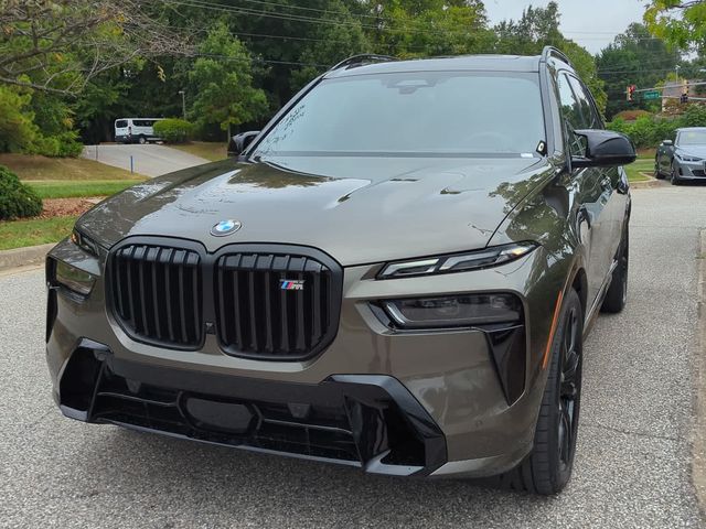 2025 BMW X7 M60i