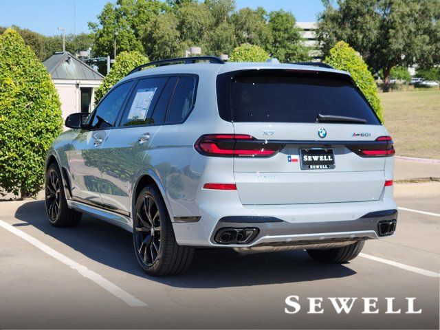 2025 BMW X7 M60i