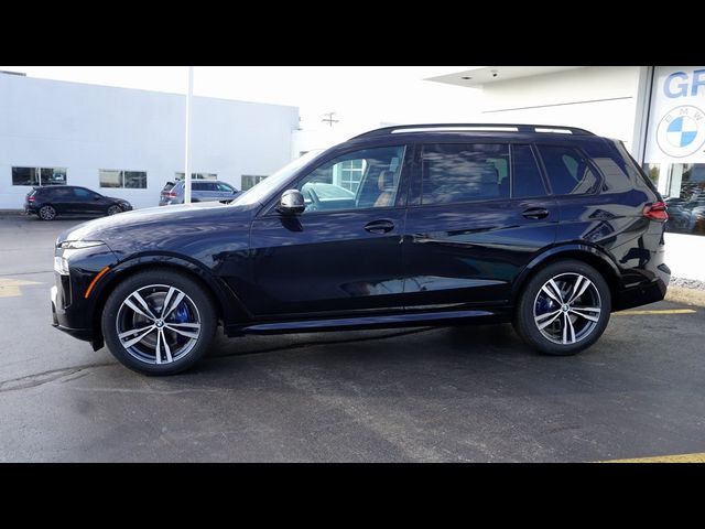 2025 BMW X7 M60i