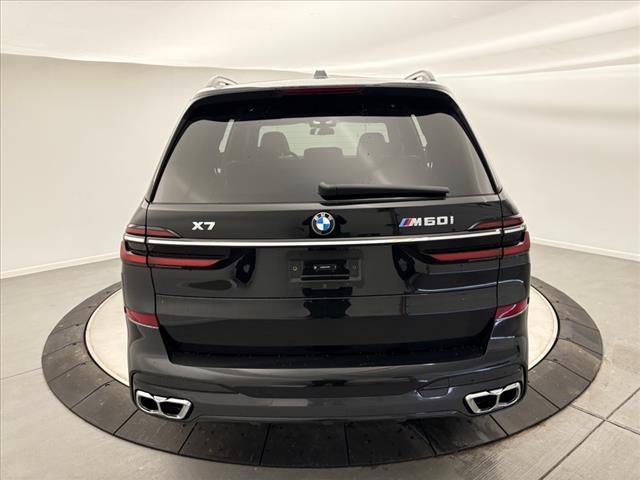 2025 BMW X7 M60i