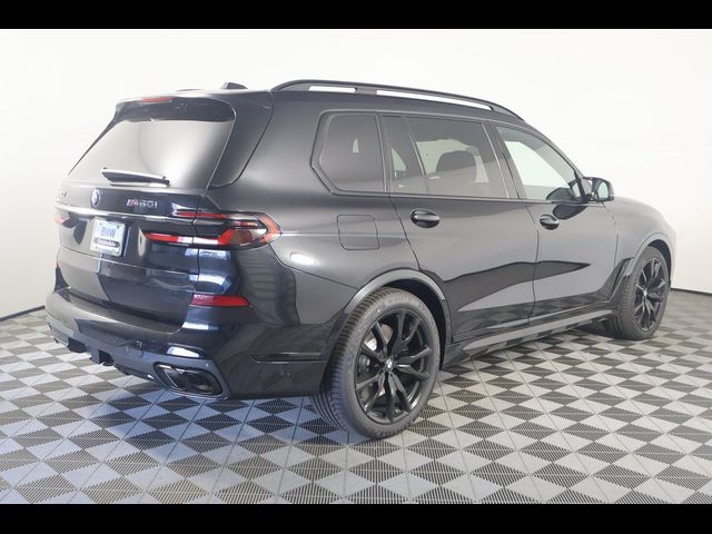 2025 BMW X7 M60i