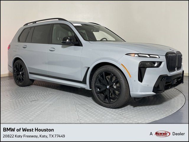 2025 BMW X7 M60i