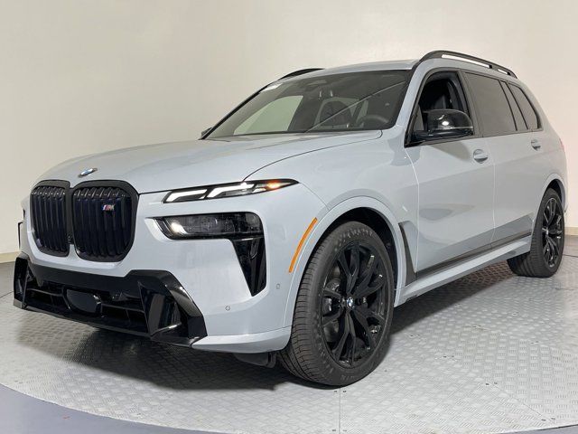 2025 BMW X7 M60i