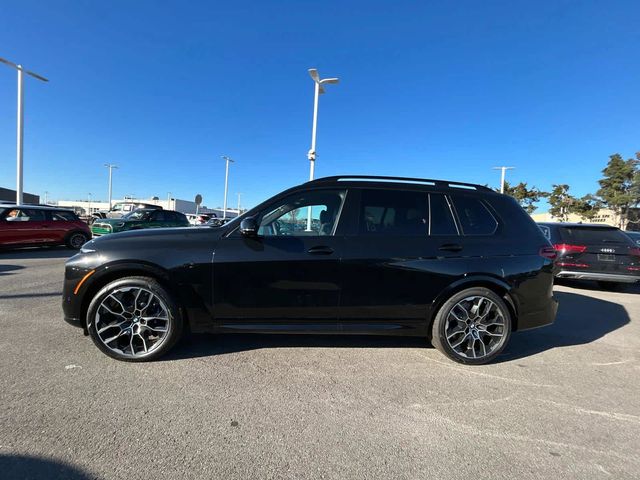 2025 BMW X7 M60i