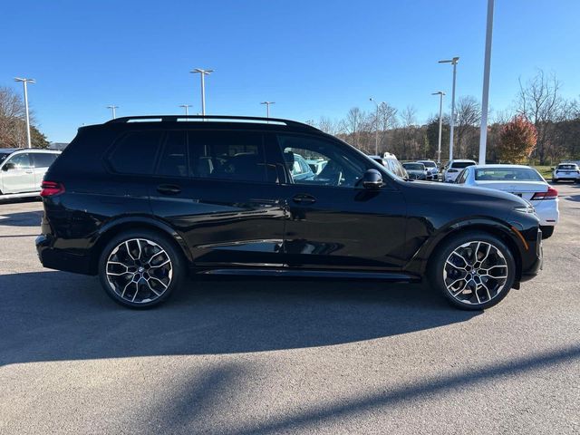 2025 BMW X7 M60i