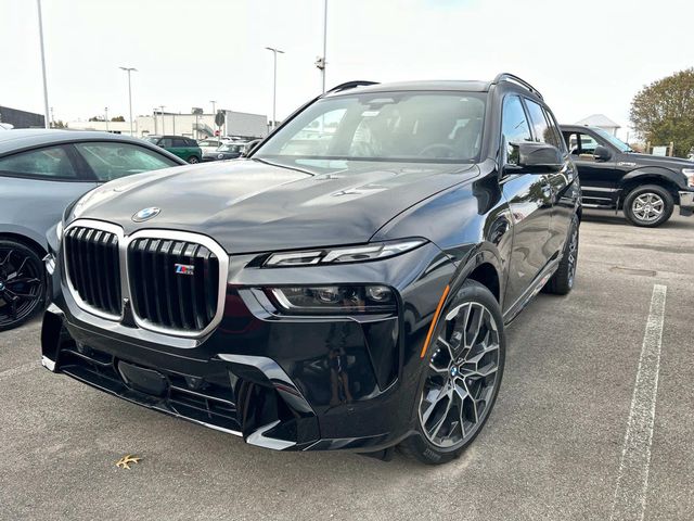 2025 BMW X7 M60i