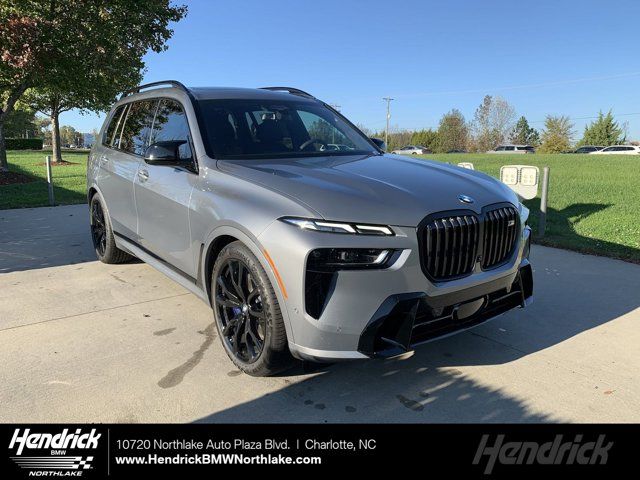 2025 BMW X7 M60i