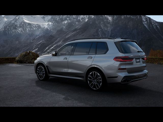 2025 BMW X7 M60i