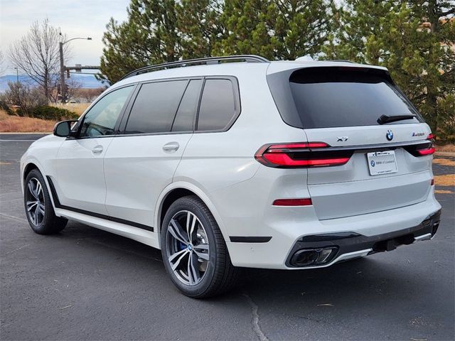 2025 BMW X7 M60i