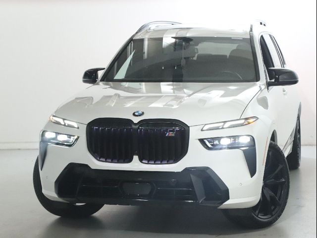 2025 BMW X7 M60i