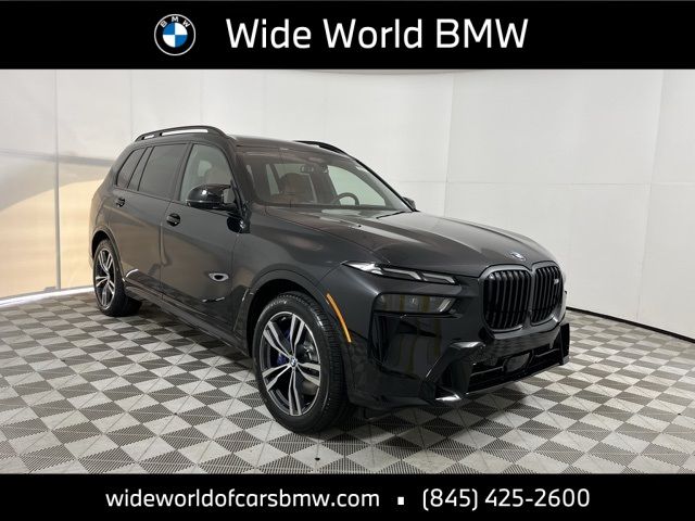 2025 BMW X7 M60i