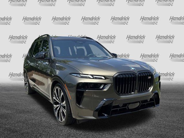 2025 BMW X7 M60i