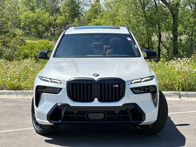 2025 BMW X7 M60i