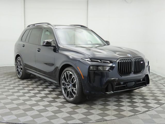 2025 BMW X7 M60i