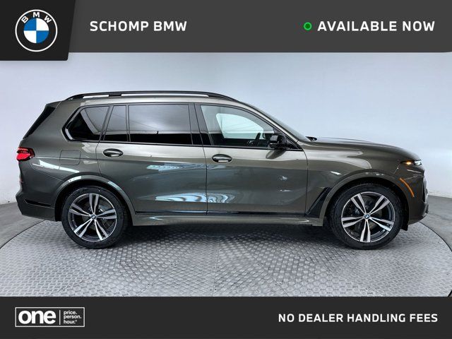 2025 BMW X7 M60i