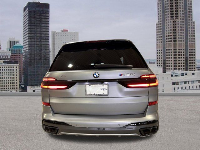 2025 BMW X7 M60i