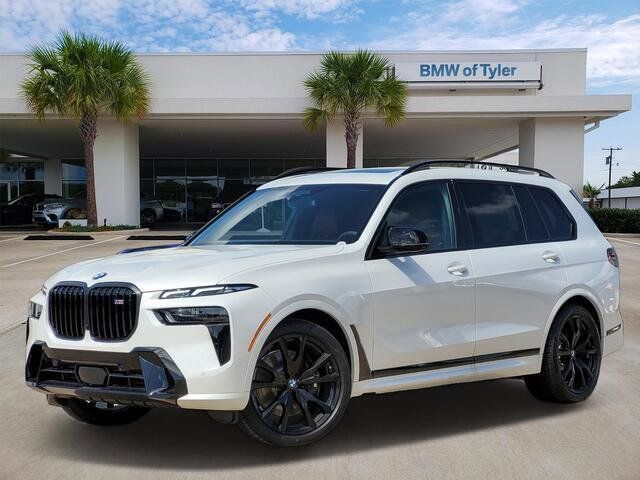 2025 BMW X7 M60i