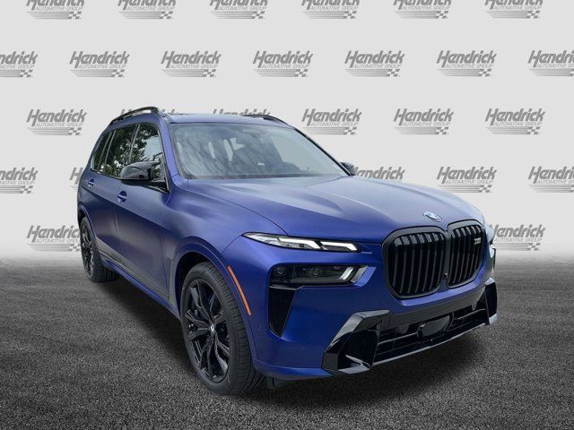 2025 BMW X7 M60i