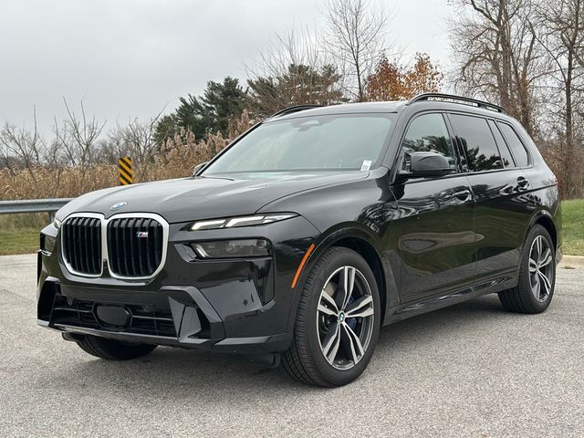 2025 BMW X7 M60i