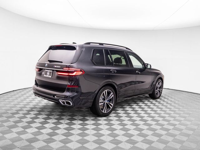 2025 BMW X7 M60i